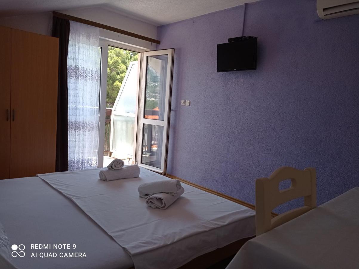 Apartments Mihovil Omis Exterior photo