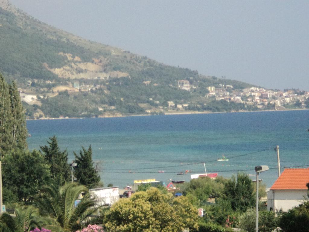 Apartments Mihovil Omis Exterior photo